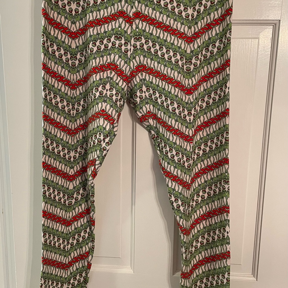 LuLaRoe Green and Red Frog Print Leggings